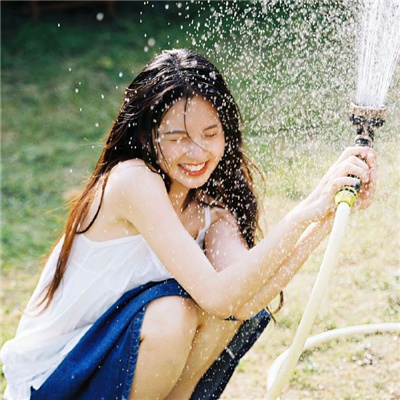 长兴伴游女生方忆彤的资料